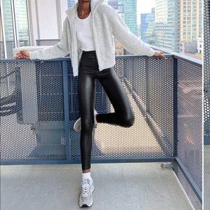 Aritzia Wilfred Free Women Black Daria Pant High-Waisted Vegan Leather Leggings